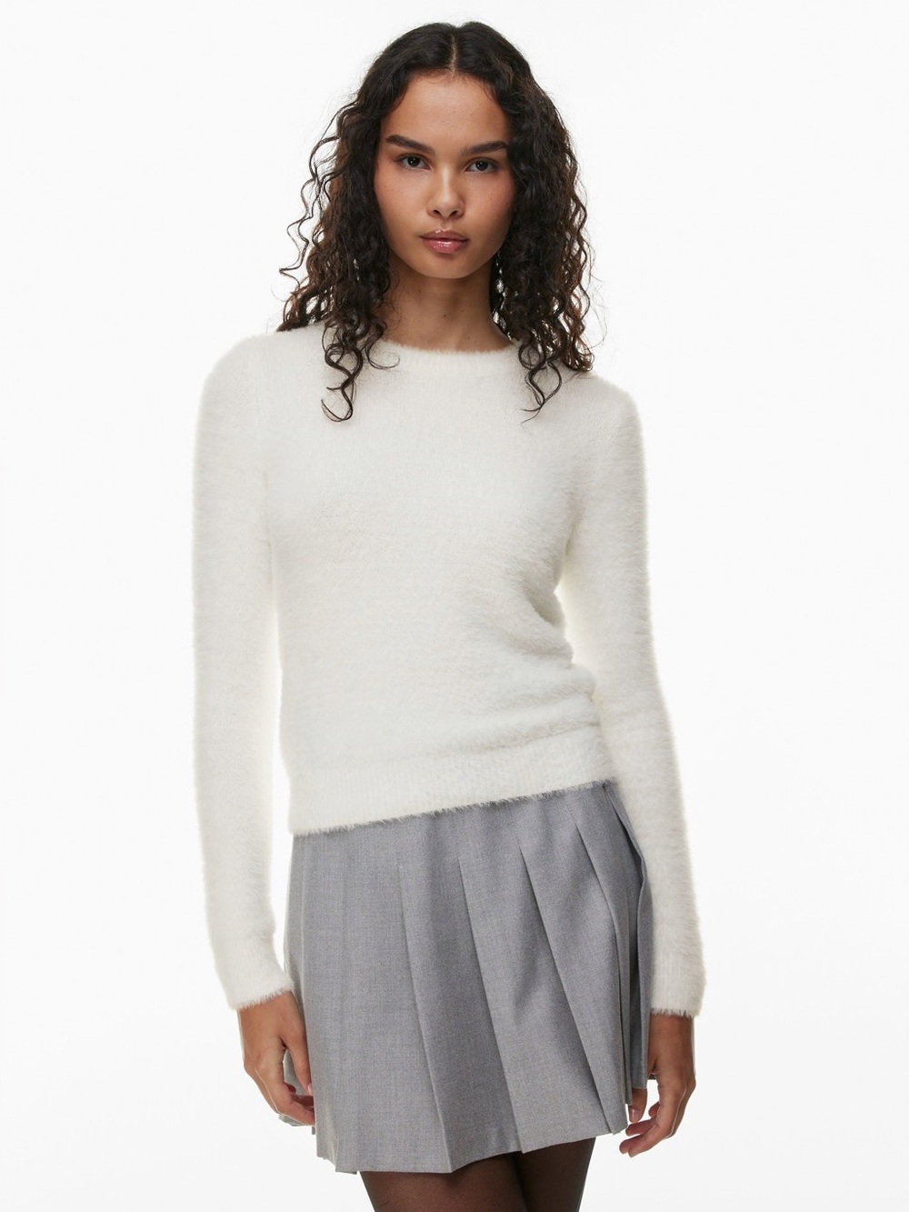 Aritzia Sunday Best Kitten Soft Cream Crewneck Sweater Size Small
